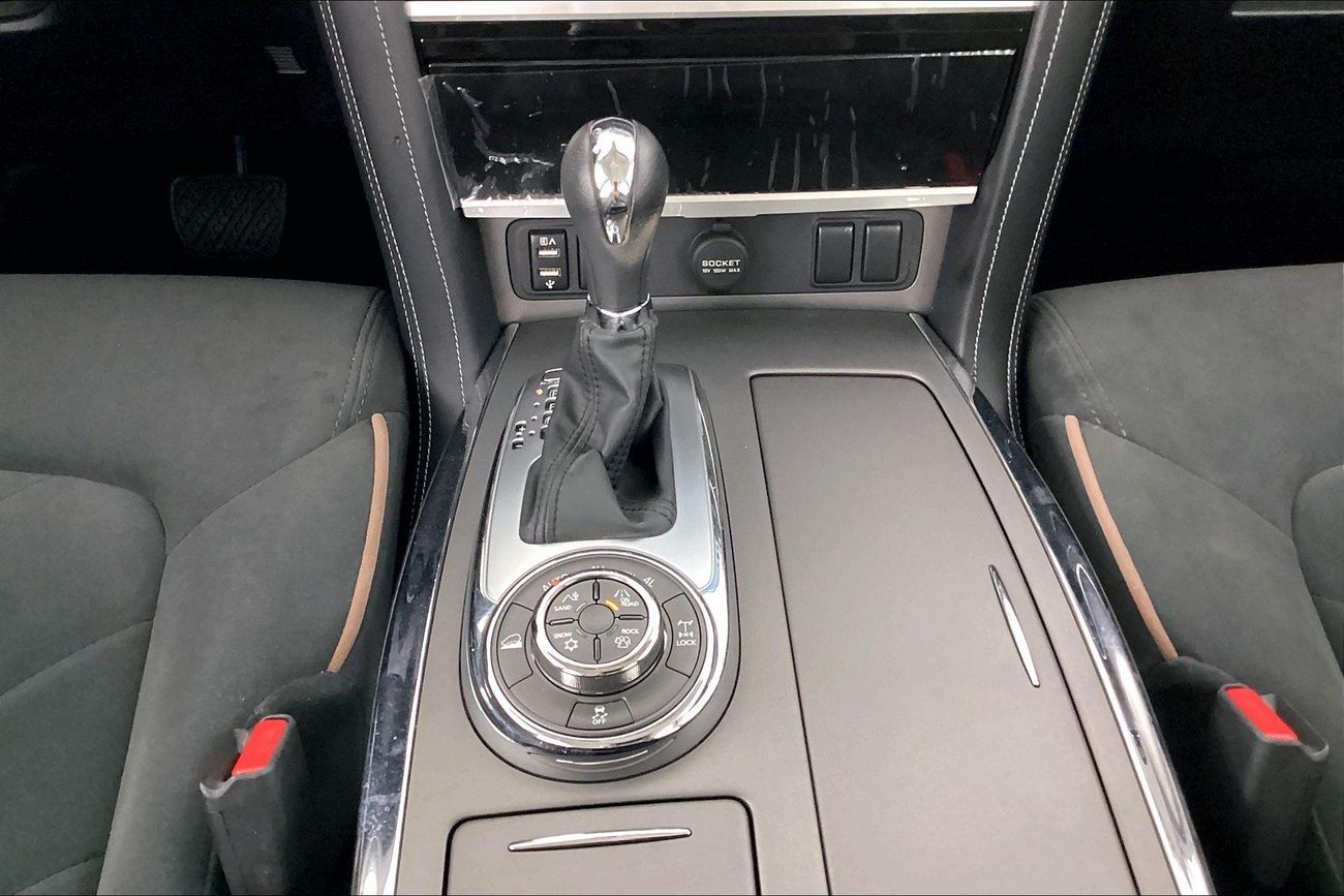 Nissan Patrol XE | Guaranteed Warranty | 0 Down Payment