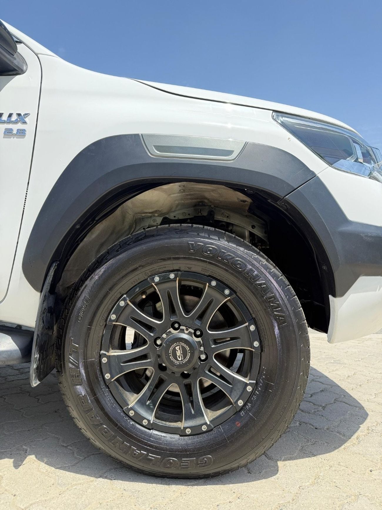 تويوتا هيلوكس SR5 export from Australia