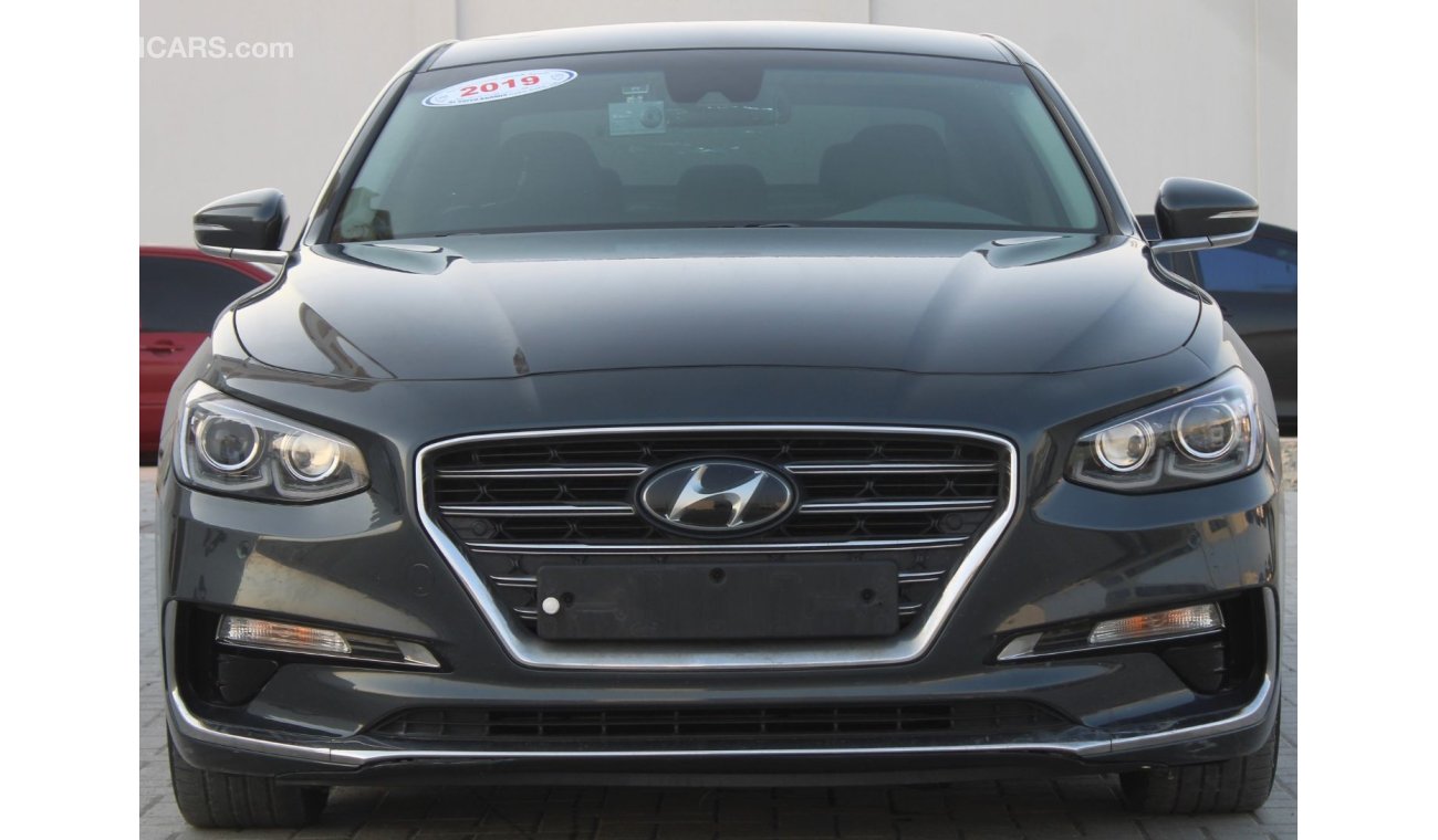 Hyundai Grandeur Hyundai Grander 2019 imported from Korea, in excellent condition, customs papers