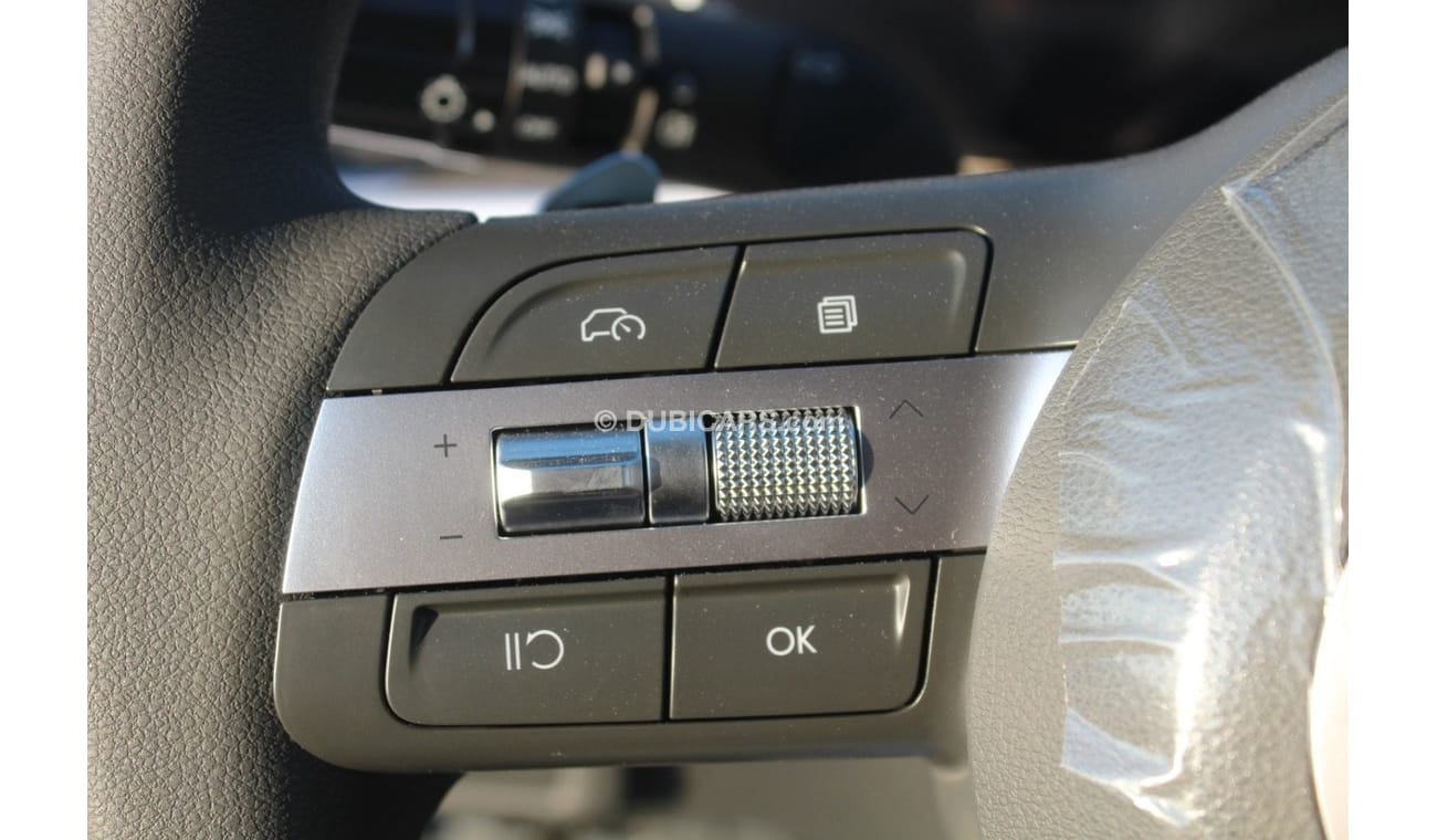 Hyundai Sonata Medium option 2.5 L   Rims 17