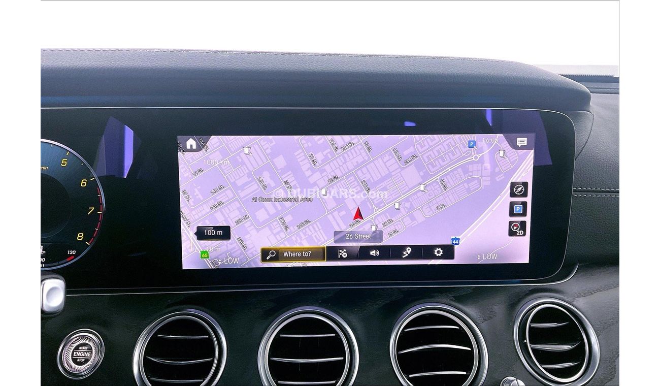 Mercedes-Benz E300 Premium (AMG Line)