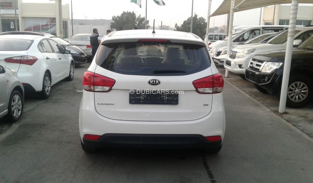 Kia Carens