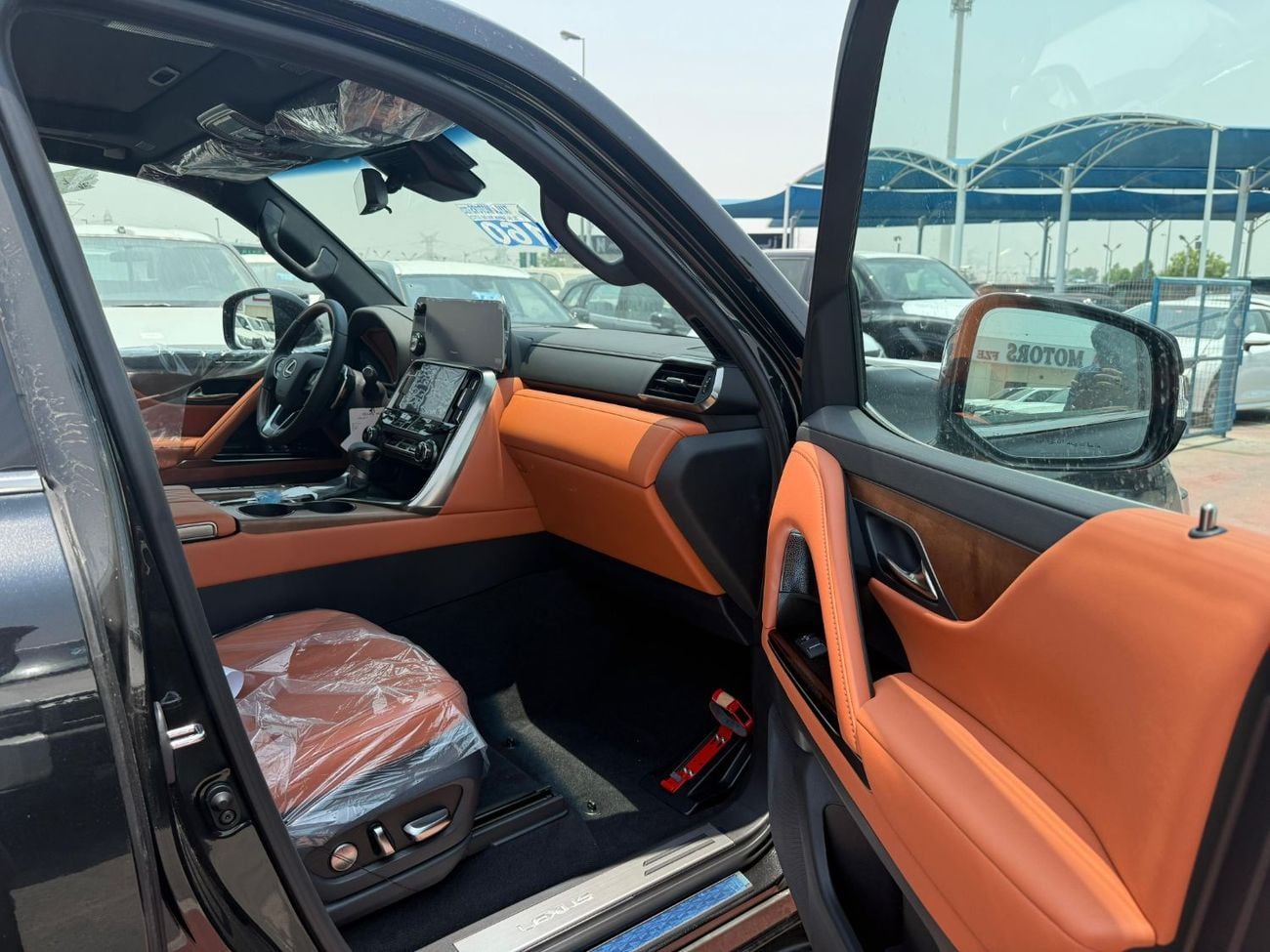 Lexus LX600 VIP