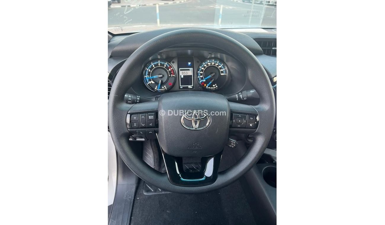 Toyota Hilux TOYOTA_HILLUX_ADVENTURE_4.0L_4WD_FULL_OPTIONS_SAUDI