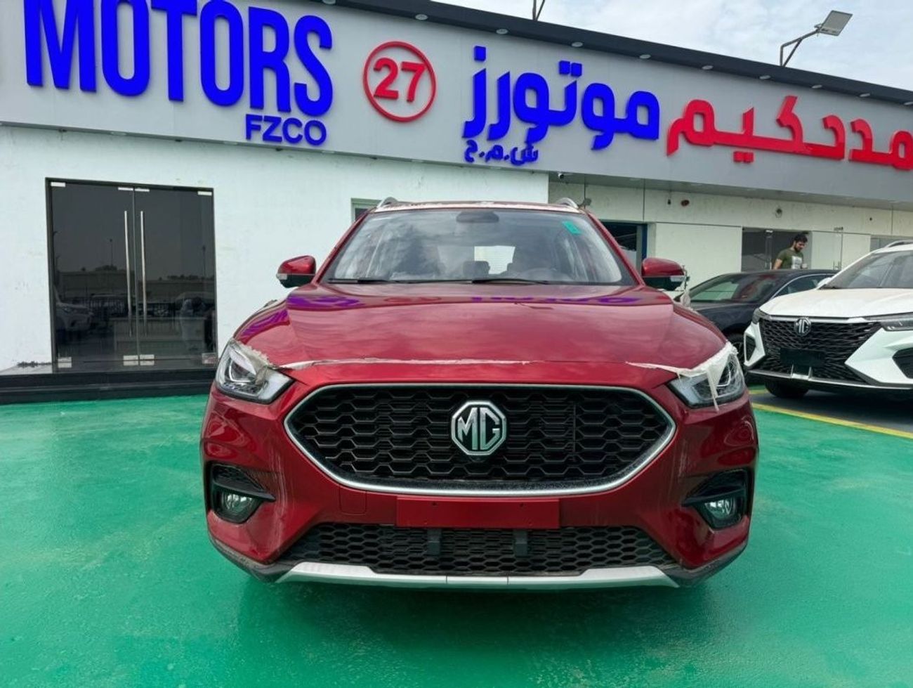 MG ZS 1.5L PETROL LUXURY 2024