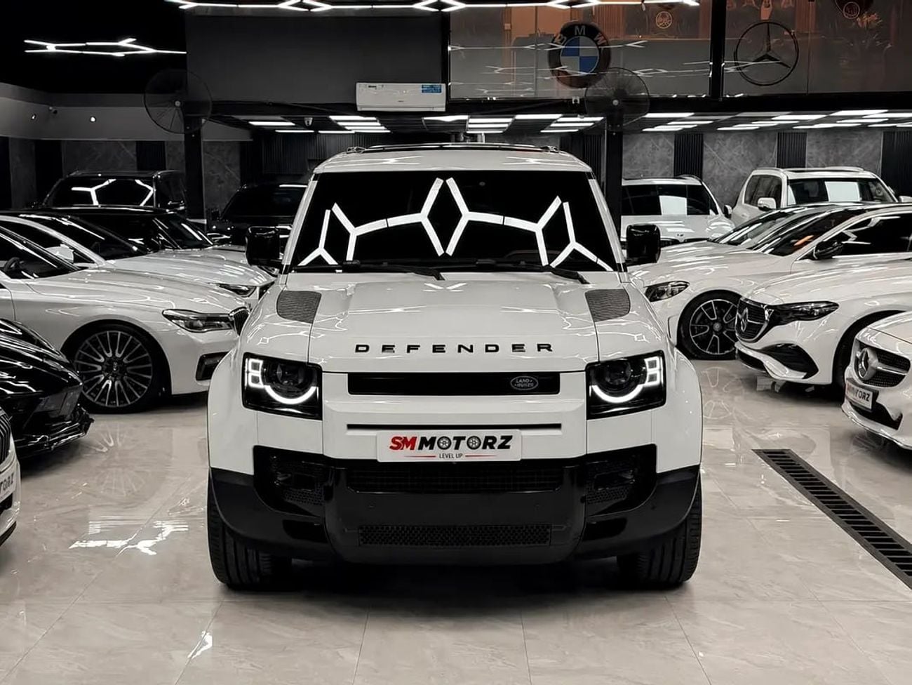 Land Rover Defender 110 X-DYNAMIC HSE P400