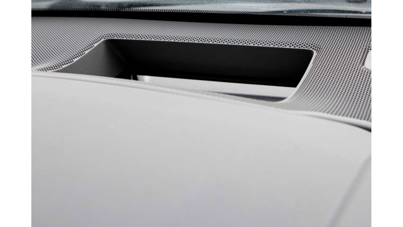 تويوتا افالون 2022 تويوتا أفالون 2.5 XLE هايبرد - أسود داخل بني