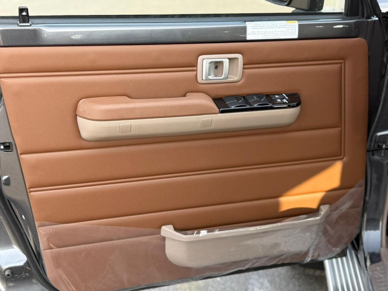 Toyota Land Cruiser 70 HT VXR 4.0L LC76 5 DOORS