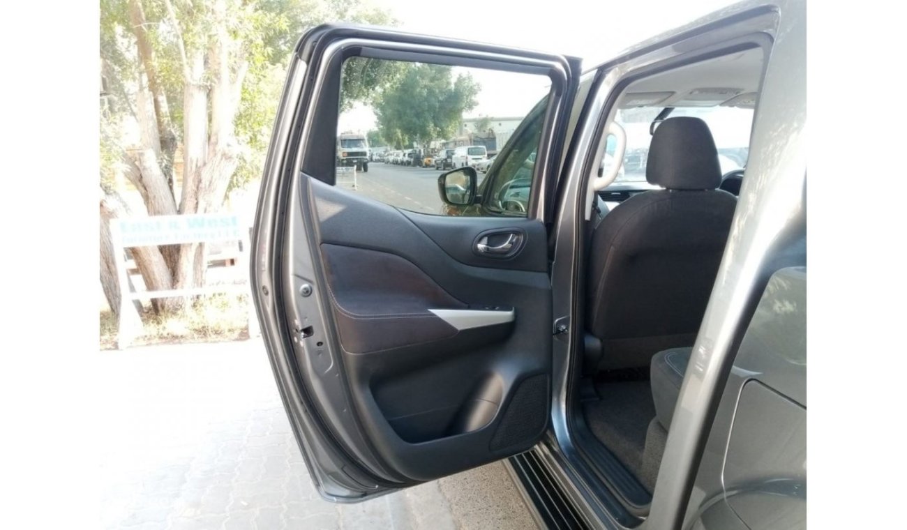 نيسان نافارا NISSAN NAVARA PICK UP RIGHT HAND DRIVE (PM859)