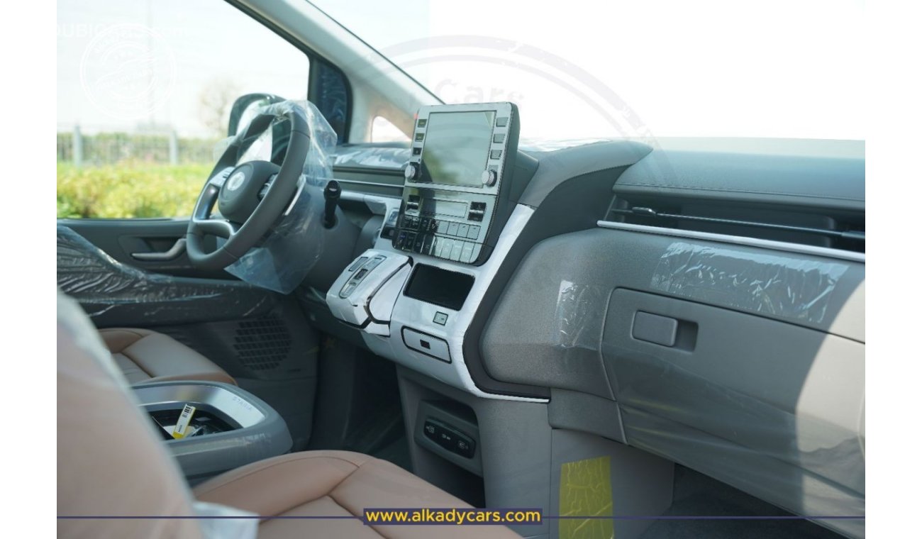 Hyundai Staria HYUNDAI STARIA 3.5L V6 7-SEATS ROYAL EDITION MODEL 2024 GCC SPECS