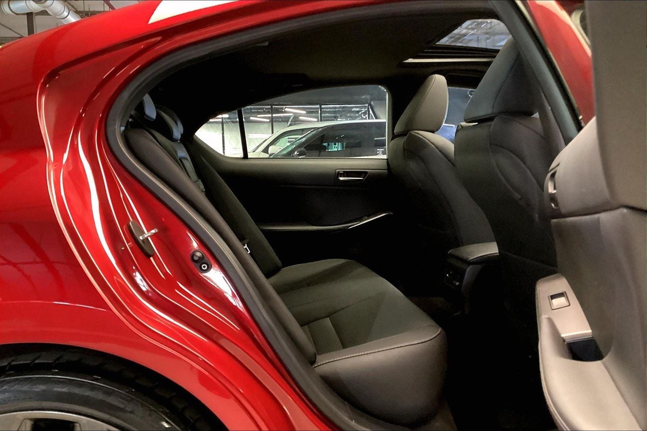 Lexus IS350 F Sport Platinum | upto AED 20,000 Ramadan Discount | Guaranteed Warranty | 0 Down Payment