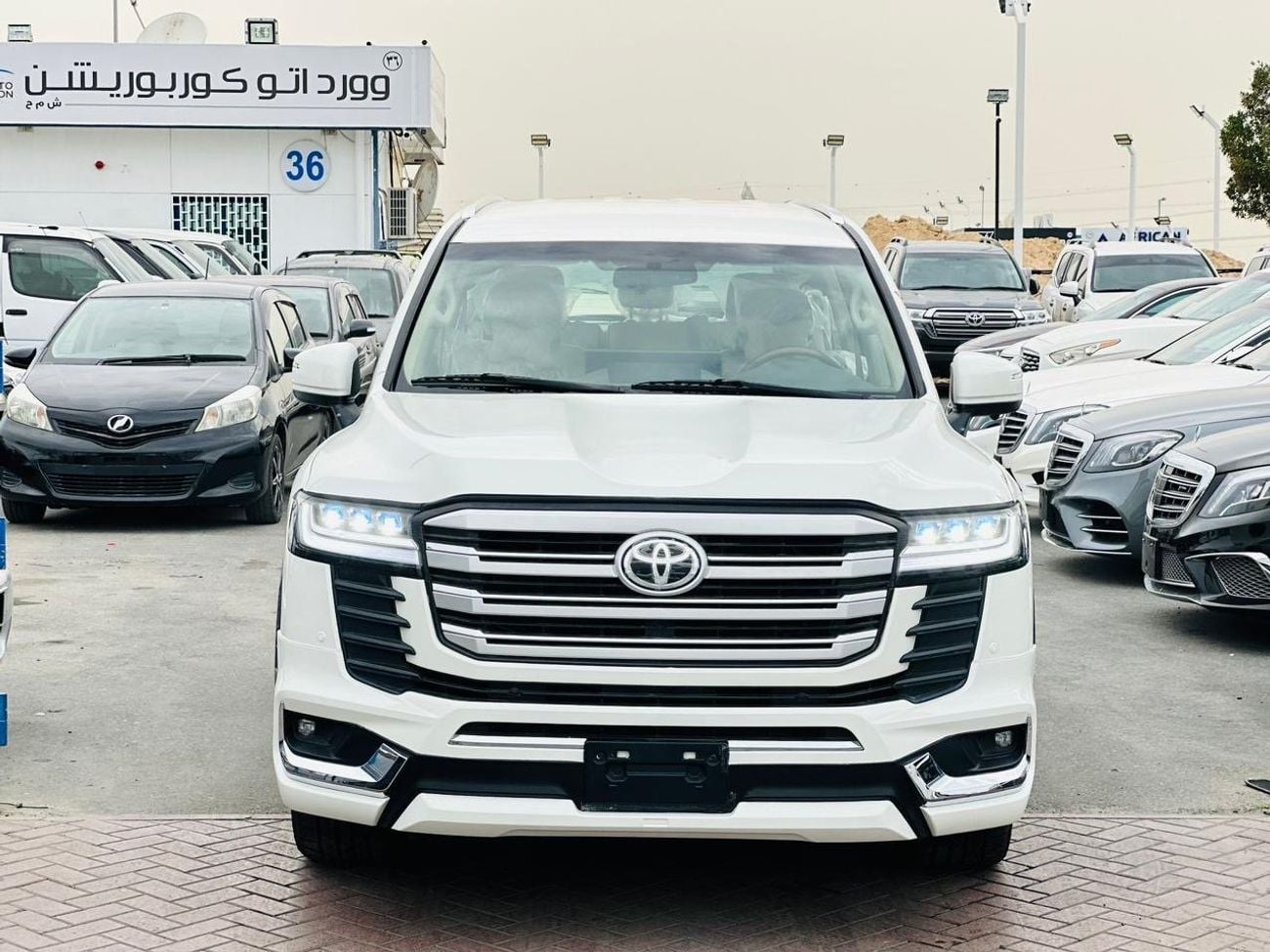 تويوتا لاند كروزر VXR V6 LHD Full Option