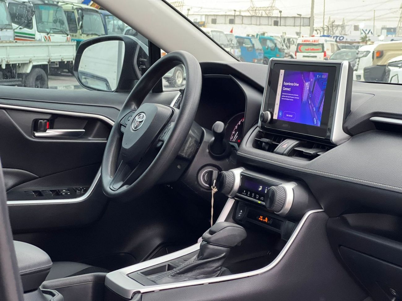 Toyota RAV4 2023 Toyota Rav4 LE Night Shade Edition - 2.5L V4 - Leather Seats With Radar - Low Mileage