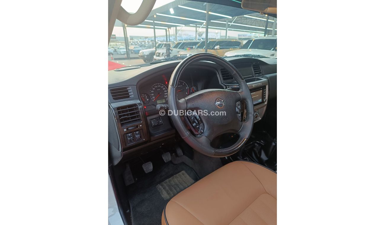 Nissan Patrol Super Safari
