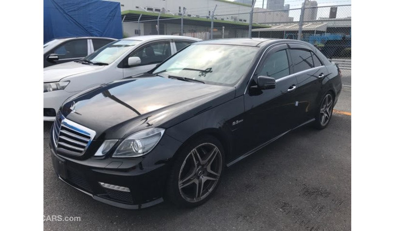 Mercedes-Benz E 63 AMG