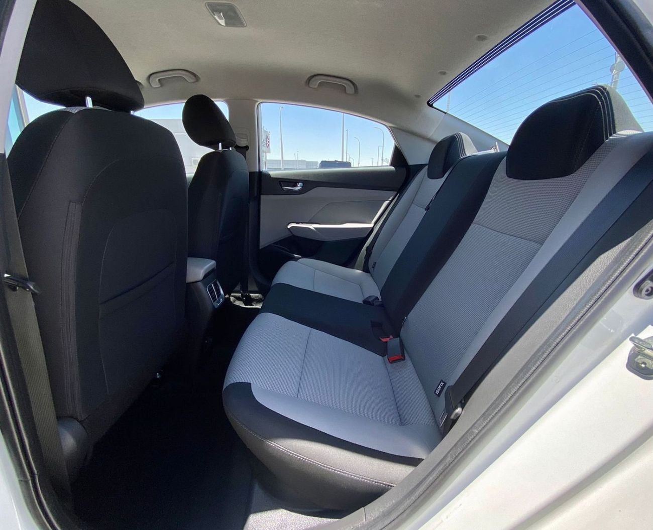 Hyundai Accent Comfort+ 1.6L 550-Monthly l GCC l Cruise, Camera, GPS l Accident Free