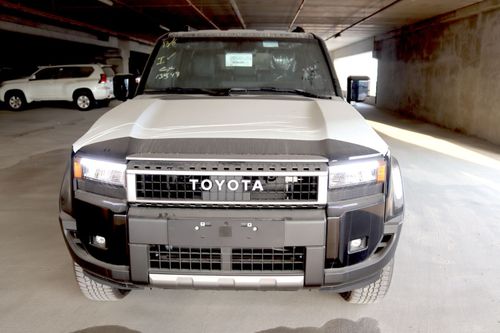 Toyota Prado GXR TOYOTA PRADO / 2.8L DIESEL V4 / Only for Africa Special Price