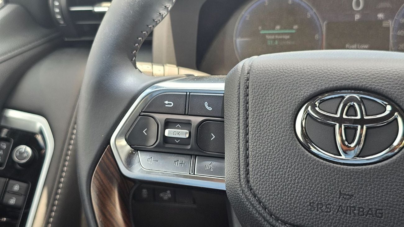 Toyota Land Cruiser 4.0 VXR BLACK INSIDE BLACK 2026 MODEL
