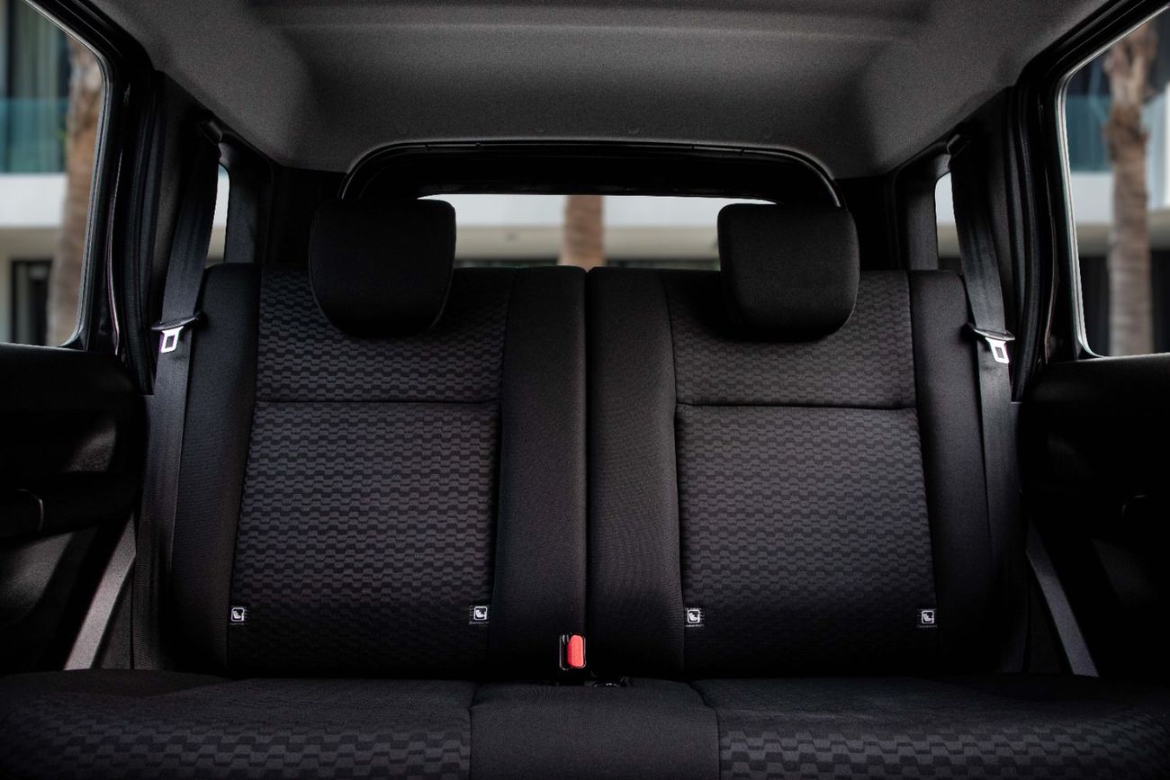 Suzuki Jimny GLX 5DR A/T | 1,625 P.M  | 0% Downpayment | Pristine Condition!