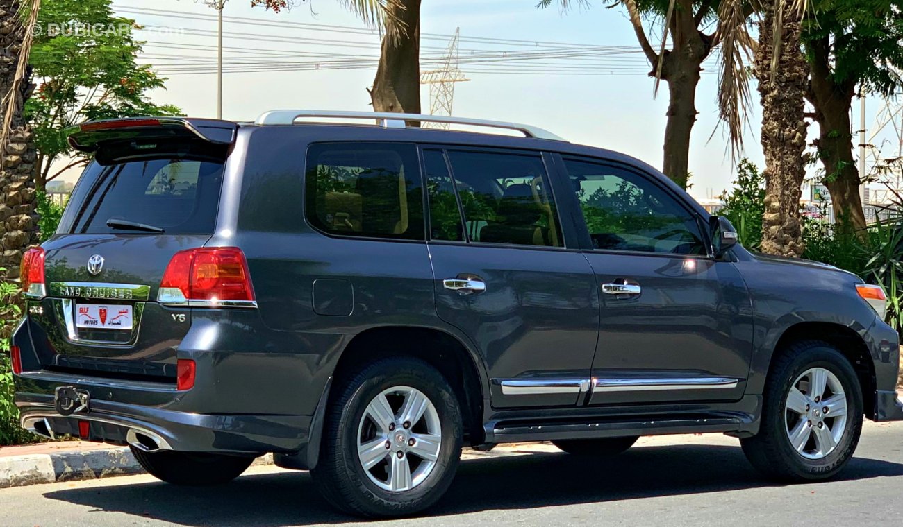 Toyota Land Cruiser GXR V6