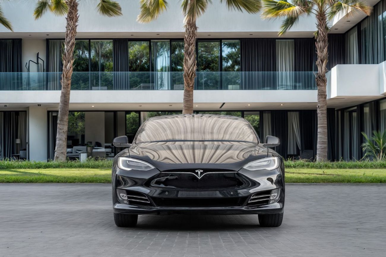 تسلا موديل S 75D | 1,604 P.M | 0% Downpayment | IMMACULATE!