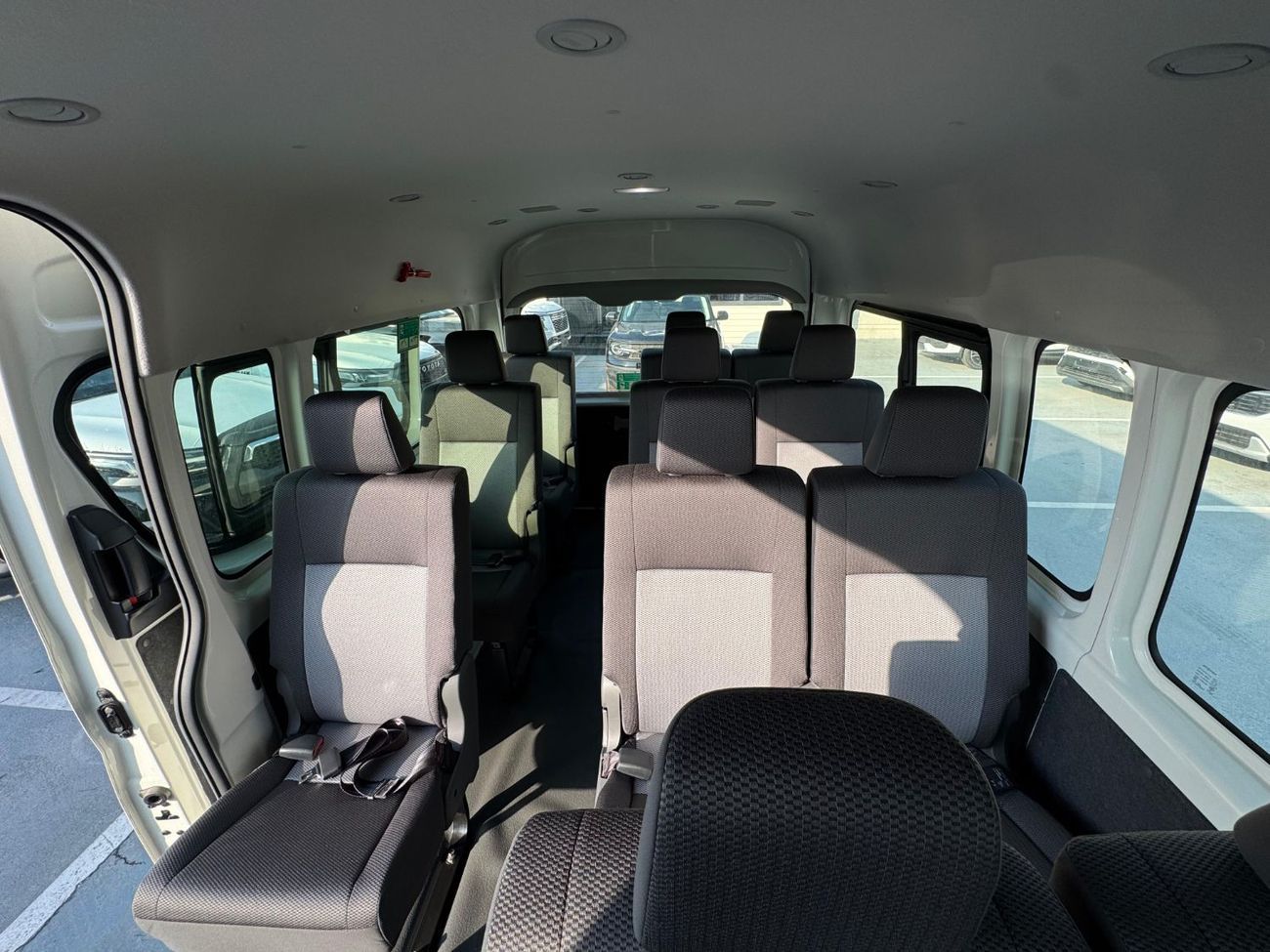 Toyota Hiace 2.8L Diesel Manual 13 seat 2026 Export Price @ 160,000 AED