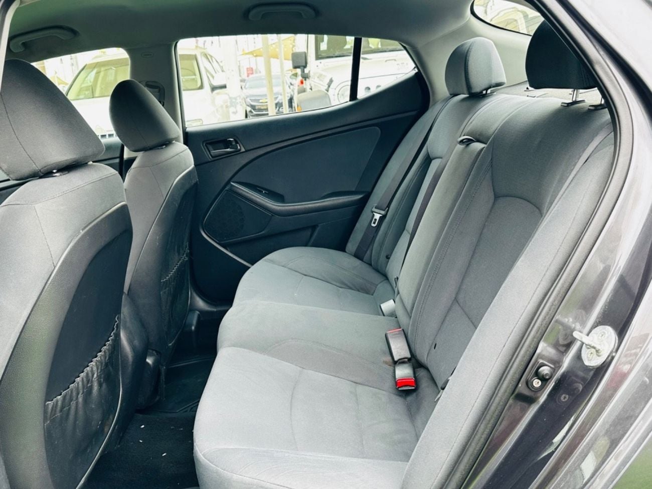 كيا أوبتيما EX موديل 2015 حاله ممتازه من الداخل والخارج