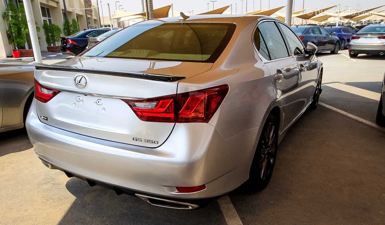 Lexus GS350