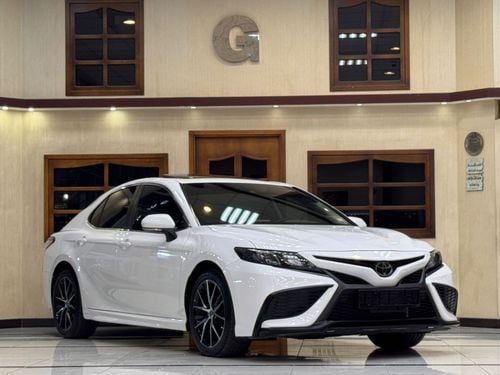 تويوتا كامري SE 2.5L (181 HP)