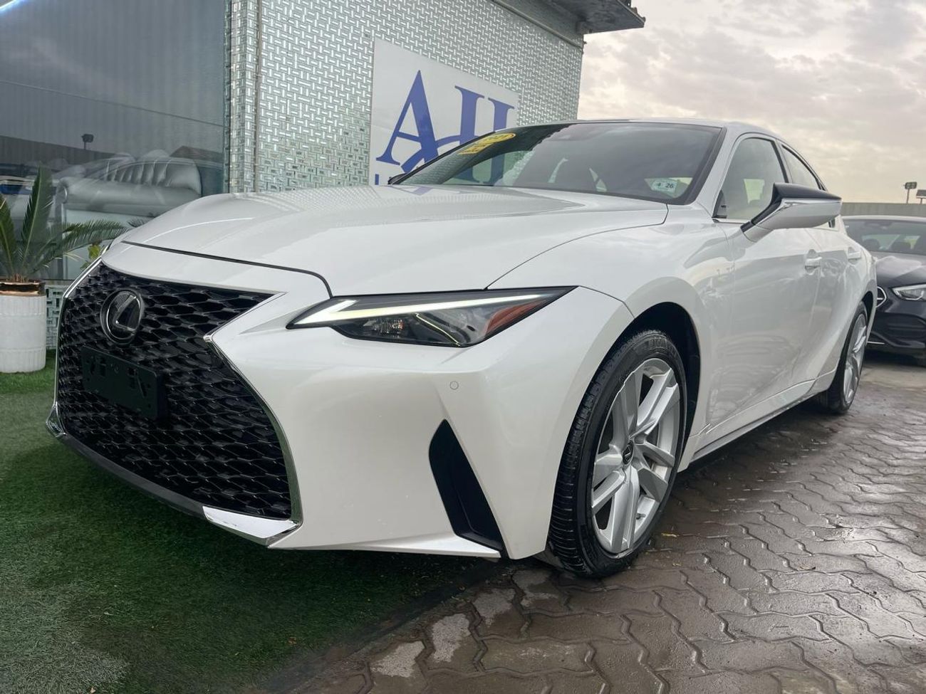 Lexus IS300 AWD (NON GCC)