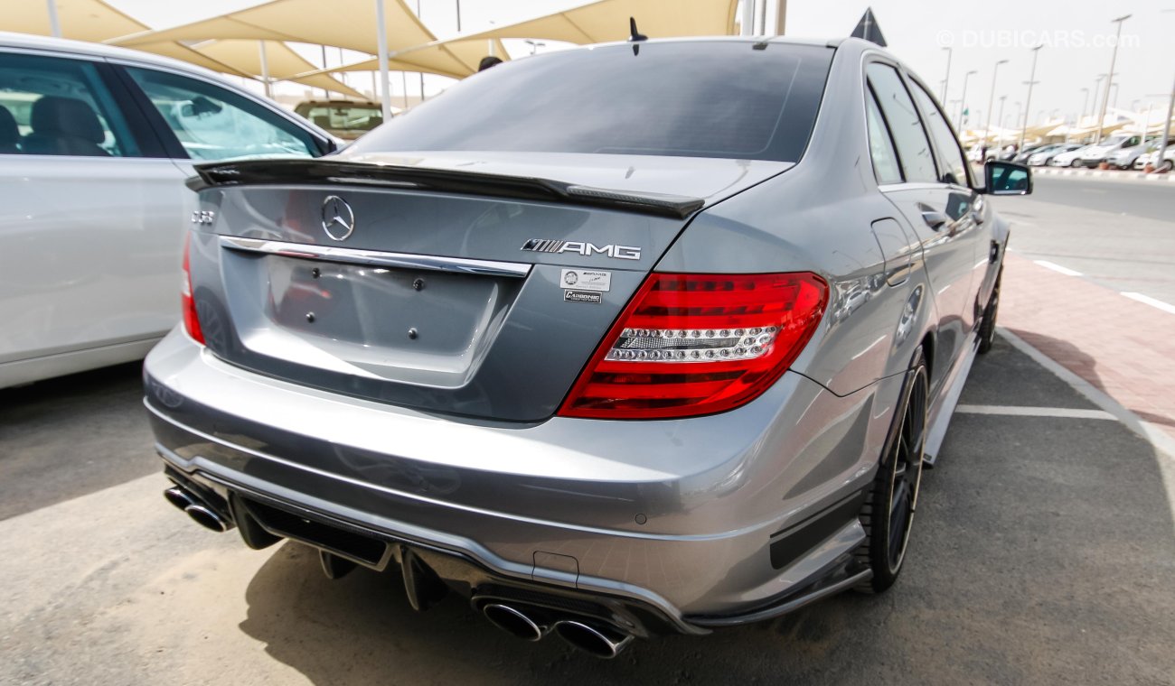 Mercedes-Benz C 63 AMG