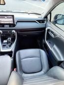 تويوتا راف ٤ Japan 2.0 L Full Option 360 camera,leather seats, power seat,head up display