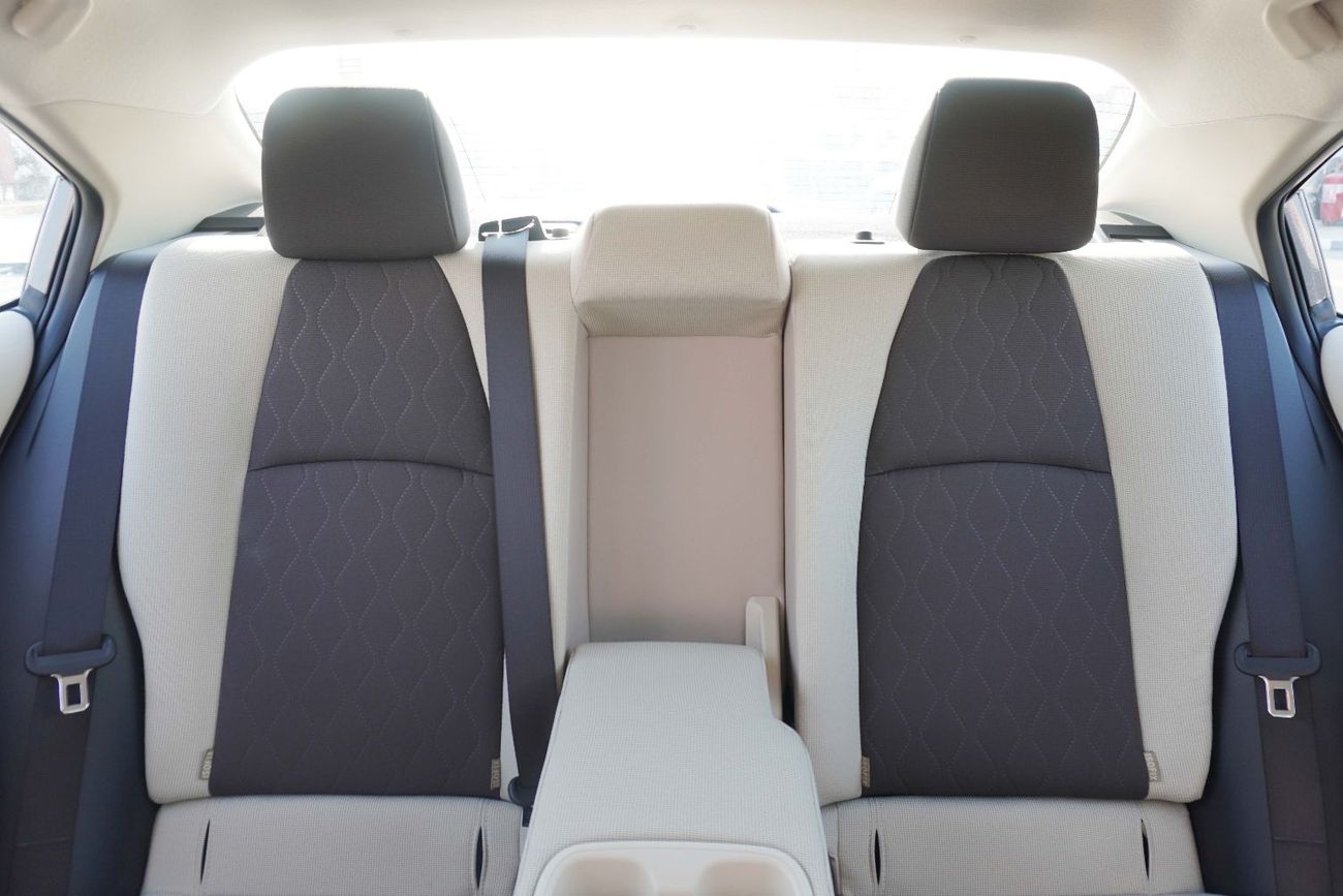 تويوتا كورولا كروس 1.8L GLI (HEV)