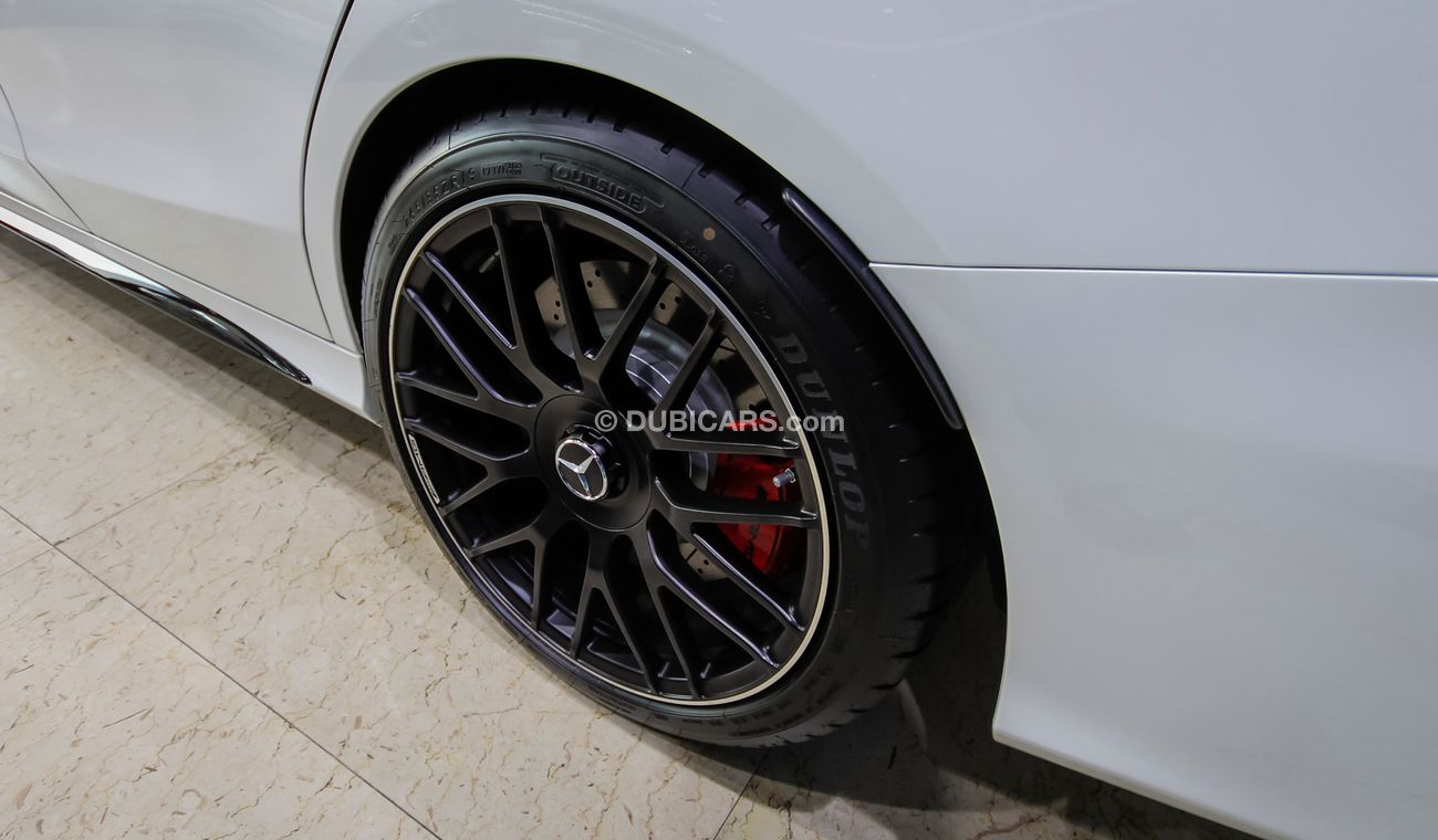 Mercedes-Benz C 63 AMG S V8 BITURBO