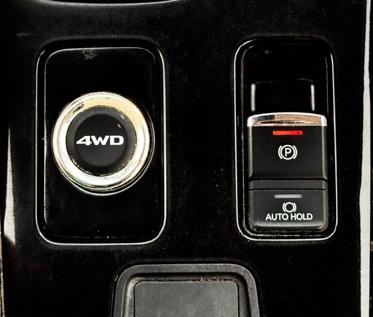 Mitsubishi Outlander GLS 3.0L Mitsubishi Outlander 2022 GCC 2.4L accident-free original paint in excellent condition 923