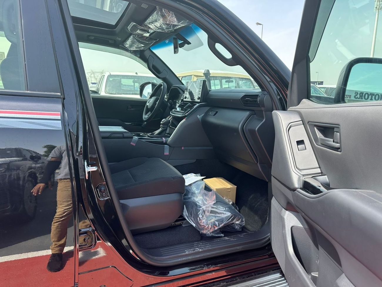 تويوتا لاند كروزر TOYOTA LANDCRUISER 4.0 GXR BASIC 2024 BLACK