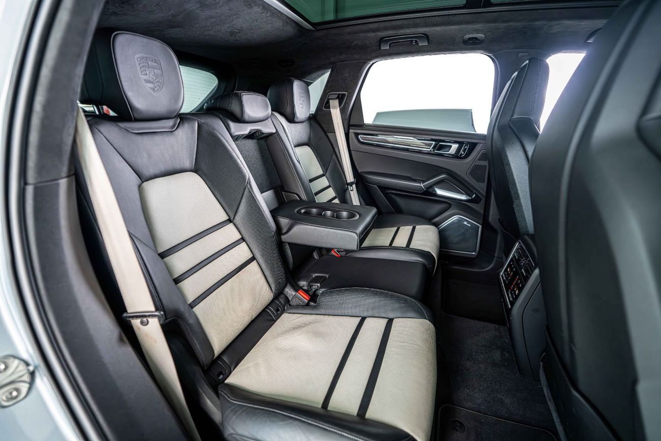 بورش كايان Turbo 4.0L (550 HP)