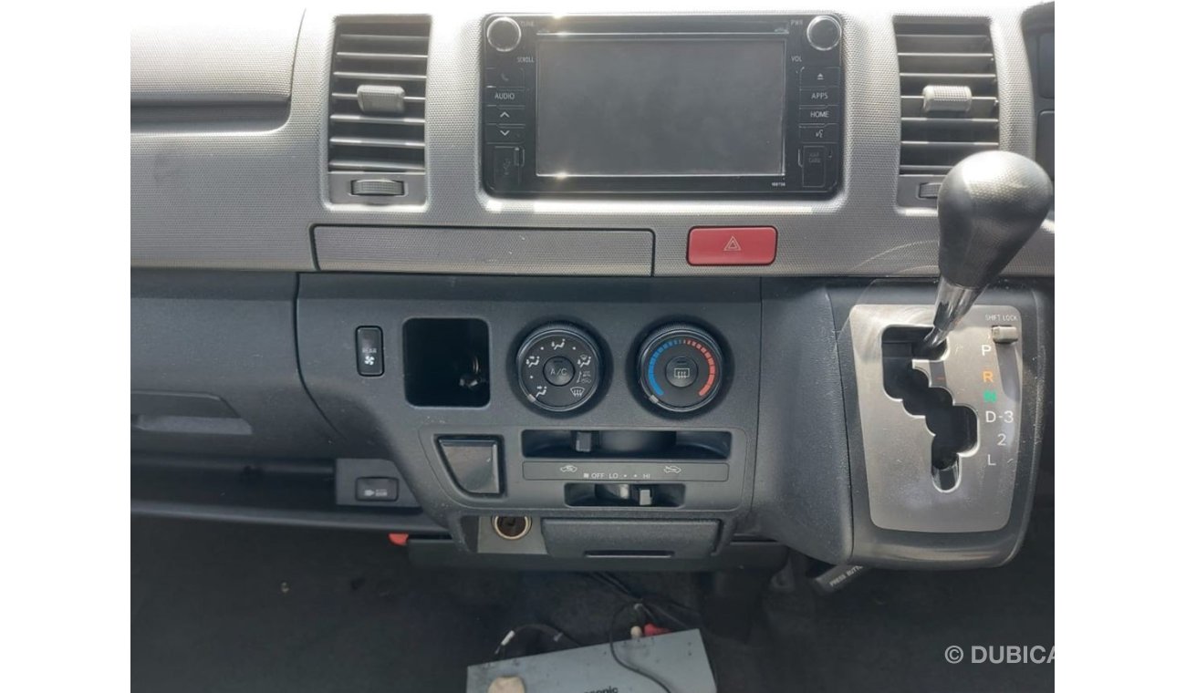 تويوتا هاياس TOYOTA HIACE VAN RIGHT HAND DRIVE (PM1363)