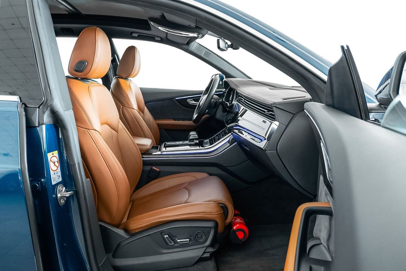 Audi Q8 55 TFSI quattro S-Line 3.0L (340 HP)