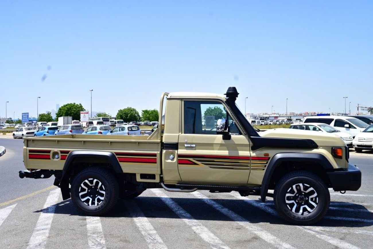 Toyota Land Cruiser Pick Up 2025 TOYOTA LAND CRUISER 79 SINGLE CAB PICKUP LX-Z 2.8L TURBO DIESEL 4WD AT