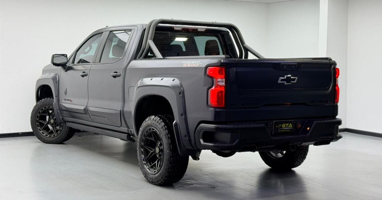 شيفروليه سيلفارادو 2023 Chevrolet Silverado Trail Boss Z71 Shaheen Edition, 2027 Chevrolet Warranty, Low Km, GCC