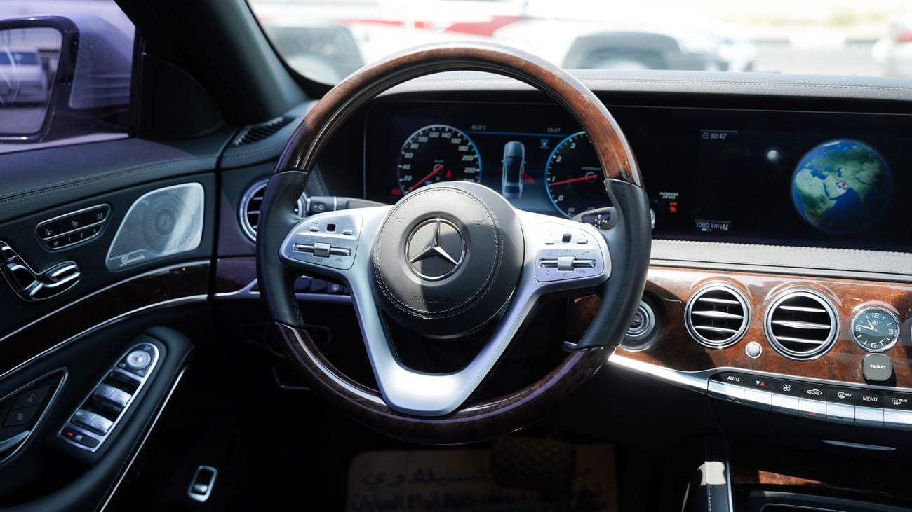 مرسيدس بنز S 560