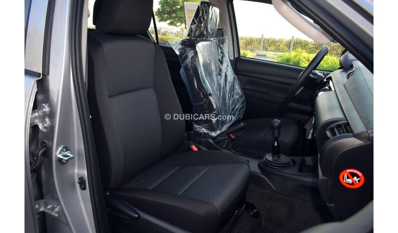 Toyota Hilux Double Cab DLX 2.4L Diesel 4WD MT