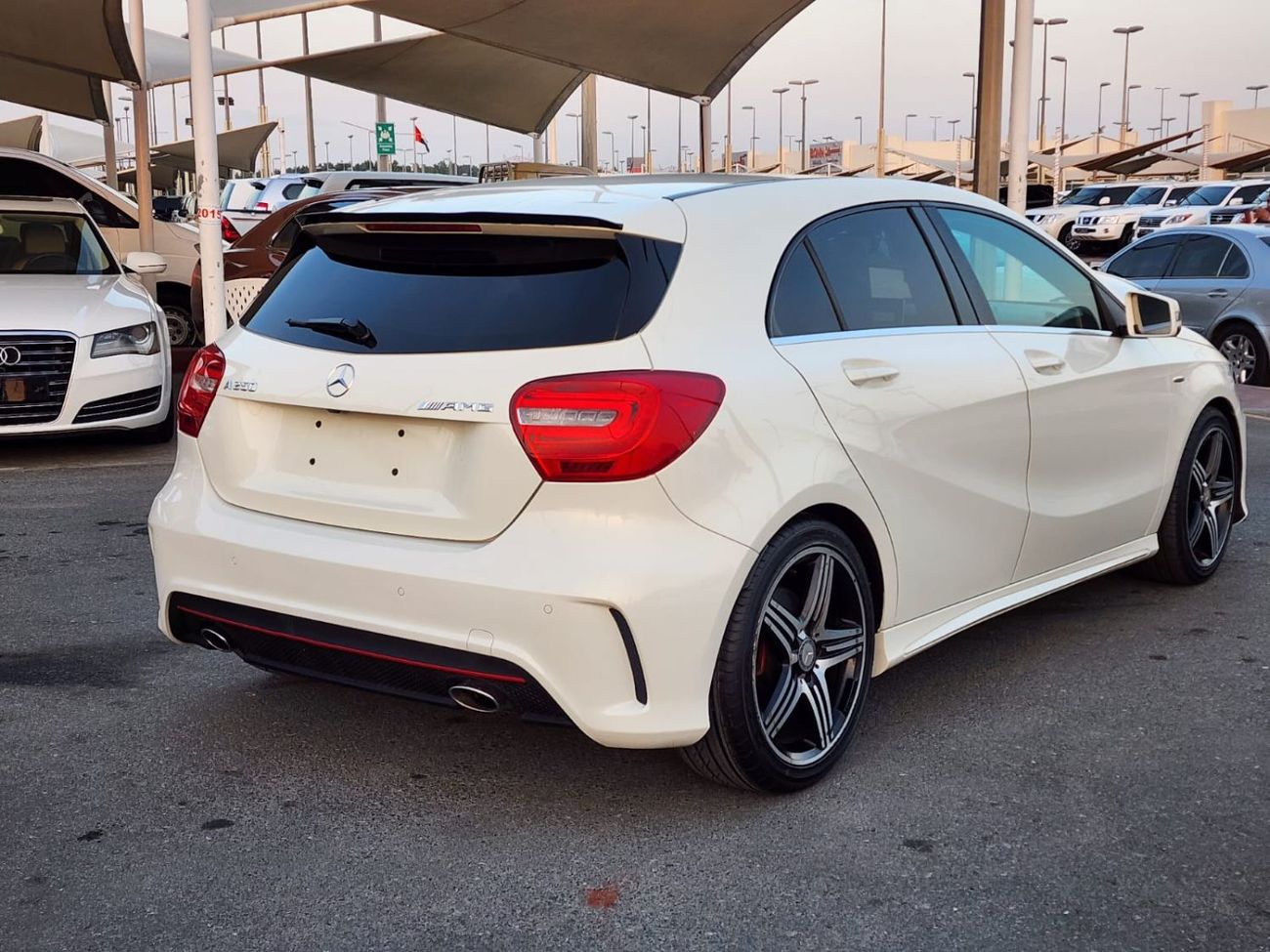 مرسيدس بنز A 250 Mercedes A250 kit AMG _GCC_2015_Excellent Condition _Full option