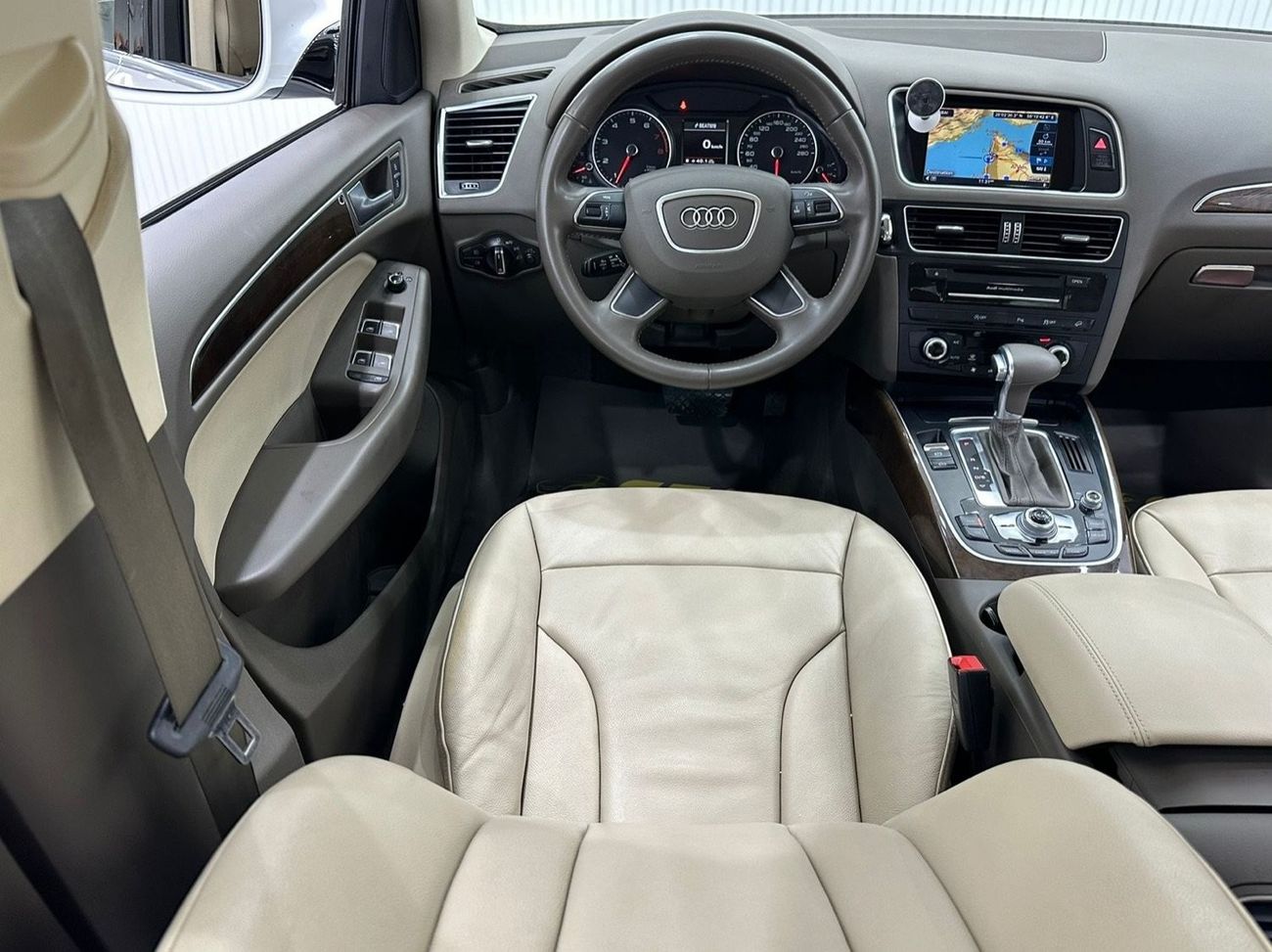 Audi Q5 40 TFSI S-Line 2017 Audi Q5 40TFSI Quattro S-Line, May 2025 Warranty, Full Al-Naboodah Service Histo