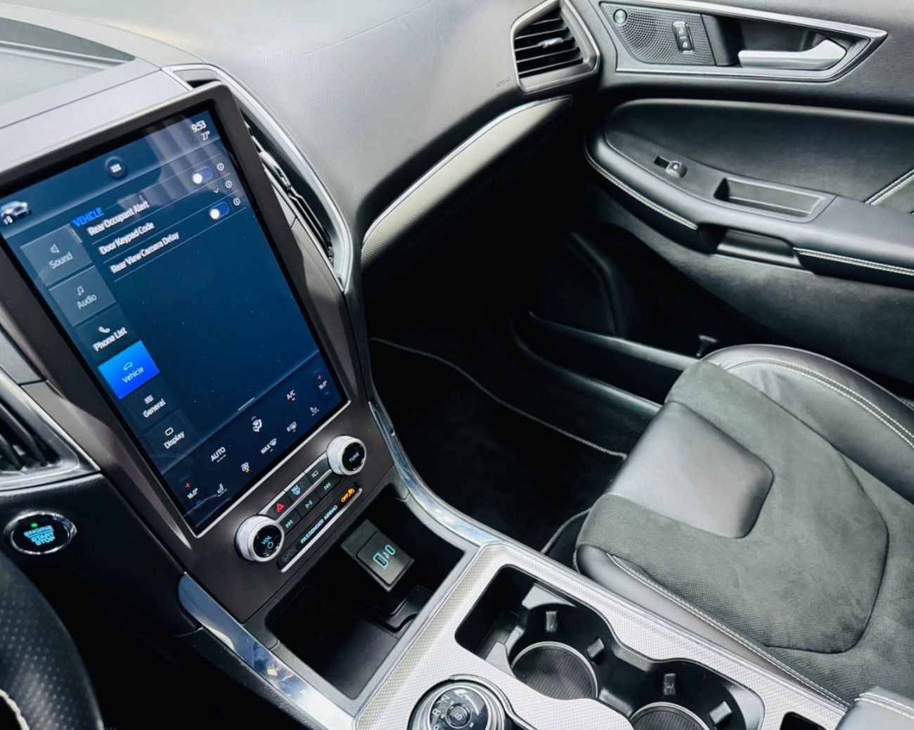 Ford Edge ST GCC .. Original paint .. FSH .. Perfect Condition