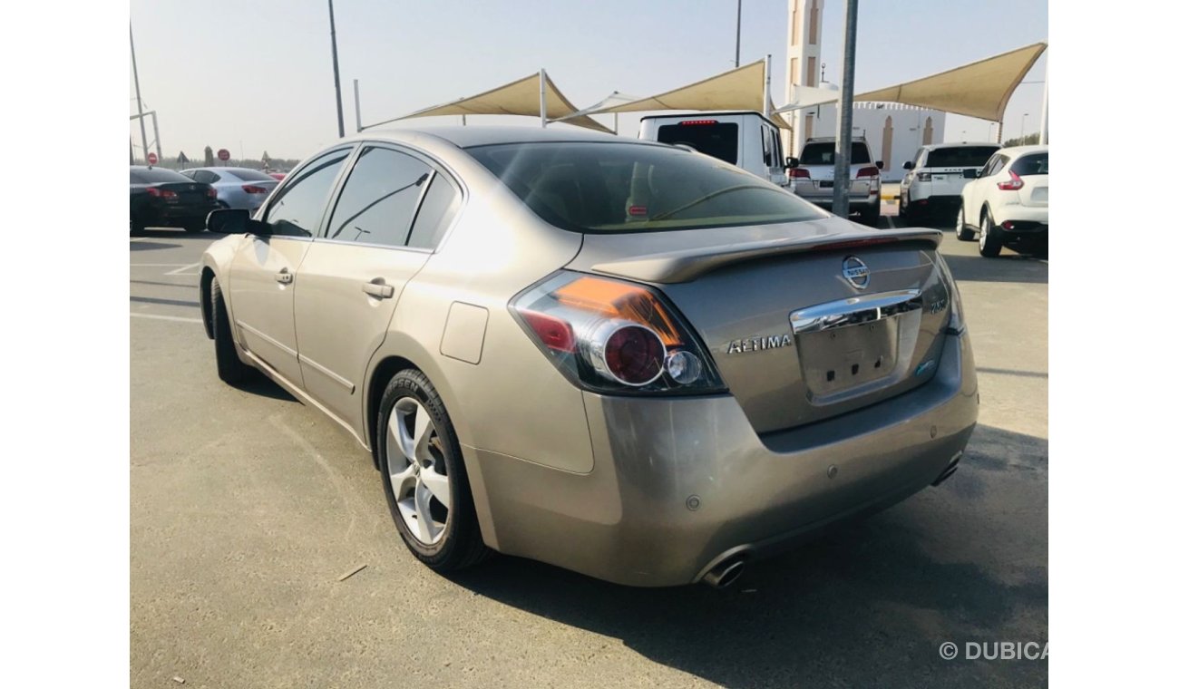 Nissan Altima