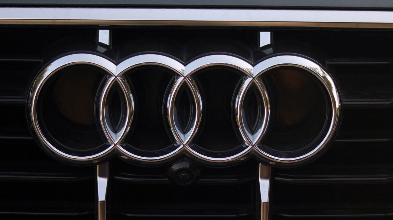 أودي Q7 45 TFSI quattro S Line 2.0L Complete Service History Available || Accident Free