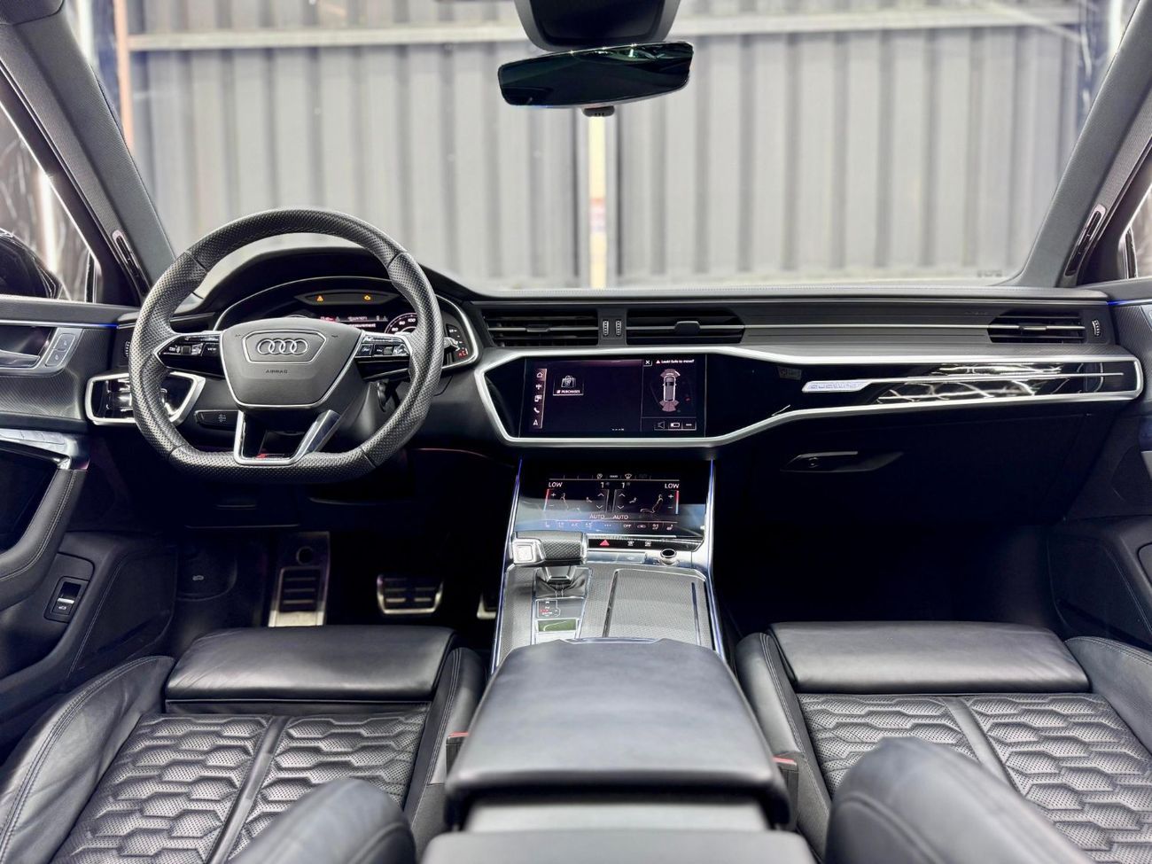 Audi RS6 2023 Audi RS6 Quattro Sportback, Warranty, Fully Loaded, Low Kms, Carbon Fiber Package, 600HP