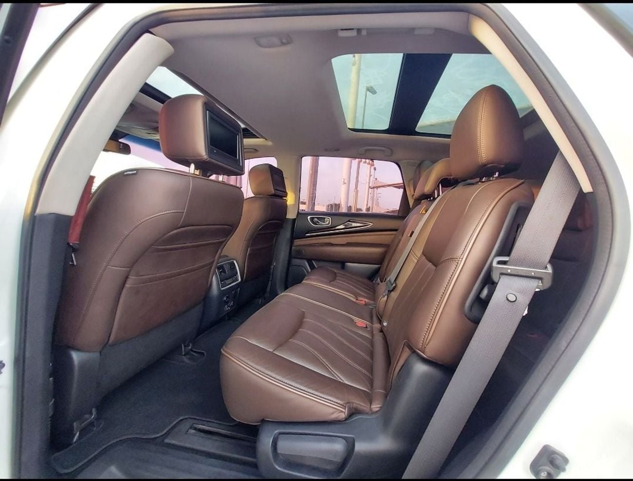 إنفينيتي QX60 Premium 3.5L
